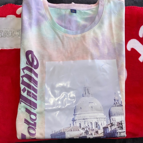 T-shirt - Picture 1 of 3